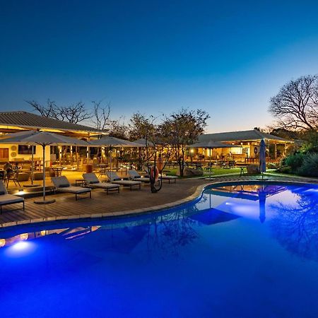 Insika Lodge Victoria Falls Extérieur photo