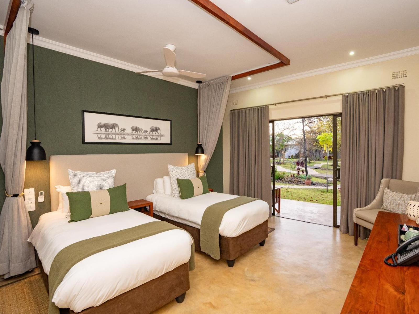 Insika Lodge Victoria Falls Extérieur photo